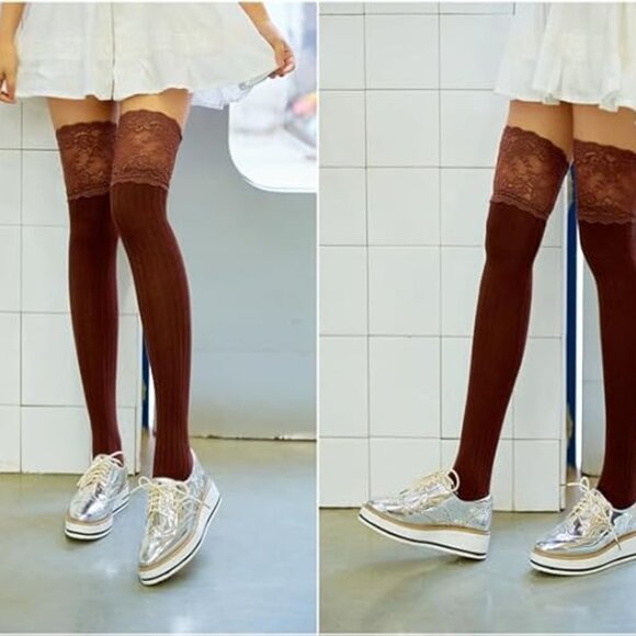 Large Lace Knee High Socks - Picture 5 of 6